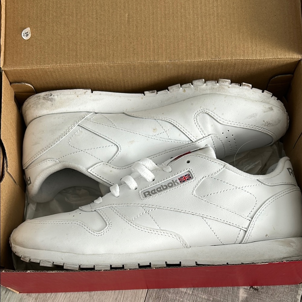Reebok women’s Classic White Sneakers